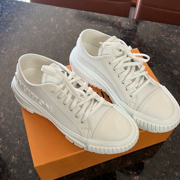 Louis Vuitton Squad Trainer Sneaker Size 36.5 - Picture 7 of 8